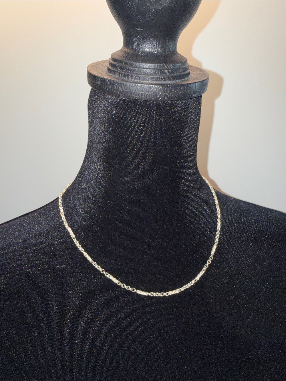 Elegant Silver Chain Necklace